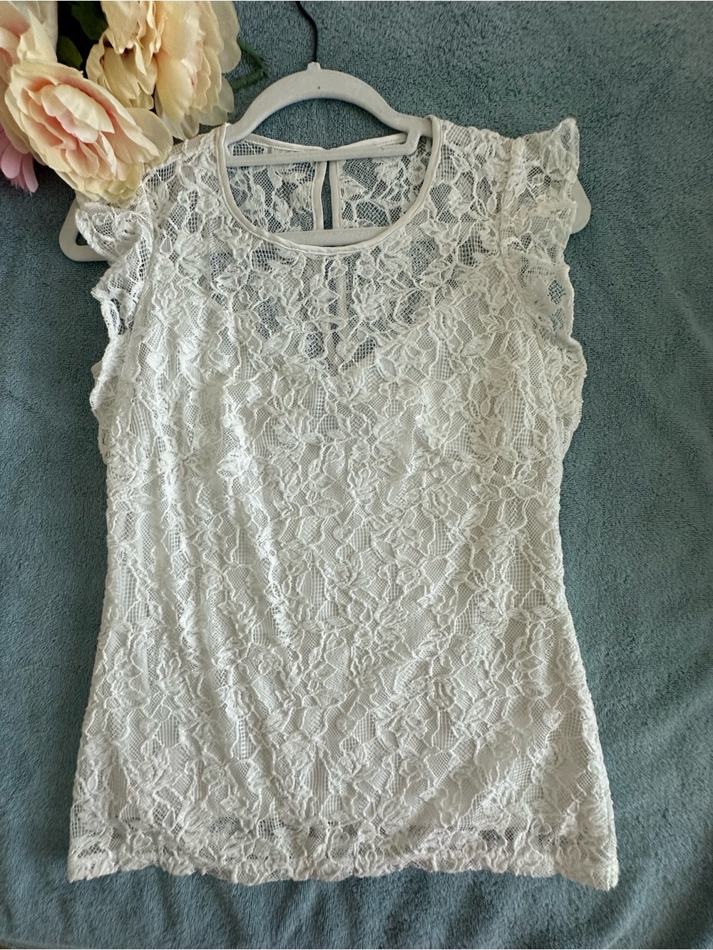 White House Black Market BRAND NEW White Lace Cap-Sleeve Camisole
